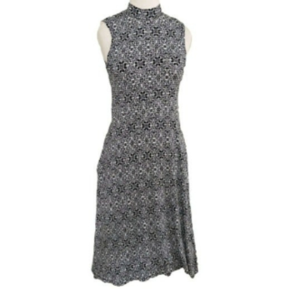 ANTHROPOLOGIE Maeve swing dress